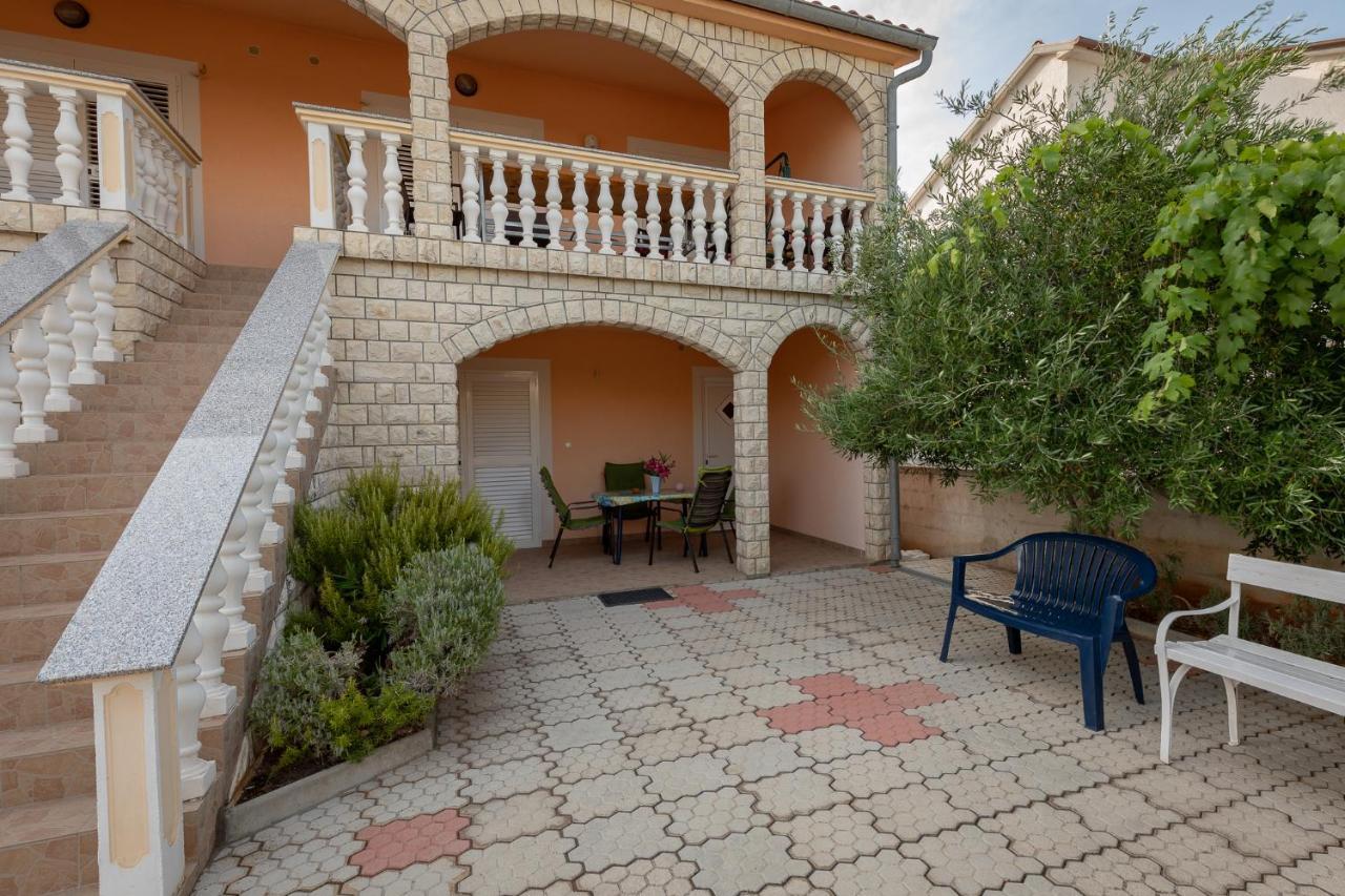 Apartman Kristo Вир Екстер'єр фото